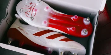 ADIZERO RS15