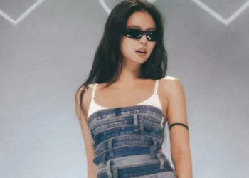 JENNIE Brings Custom Calvin Klein Looks to Summer Sonic in Tokyo