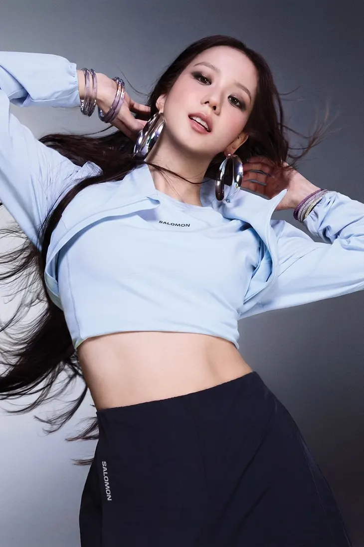 JISOO Blue Perspective Salomon