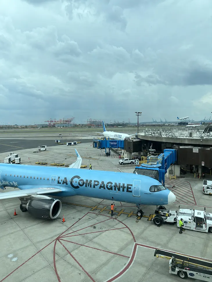 La Compagnie 