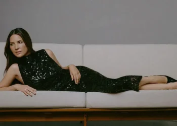 Olivia Munn Steps In as Anne Klein Ambassador and Face of FW26