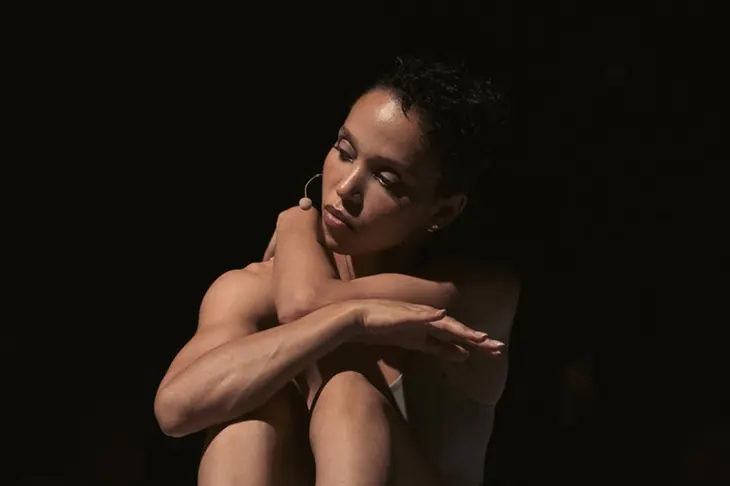 FKA twigs x On Capsule