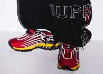 Supreme x Nike Air Max 2001 Ecstasy Pulls From the Archives