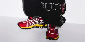 Supreme x Nike Air Max 2001 Ecstasy Pulls From the Archives