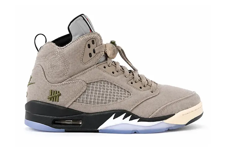UNDEFEATED x Air Jordan 5 "Moon Fossil"