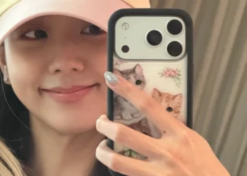 JISOO Announces New Single “CLICK” Ahead of Debut Album