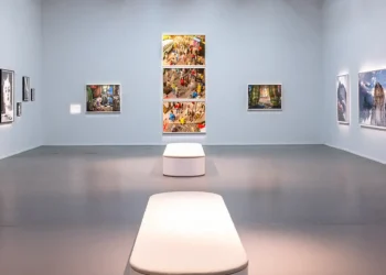 Apple Celebrates Photography With iPhone 18 Pro For “What Holds Us”
