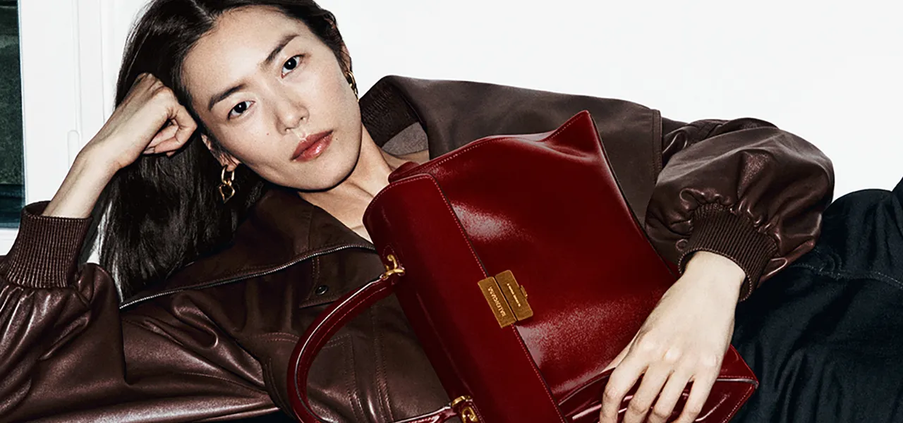 Balenciaga Introduces the New Hourglass Avenue Bag