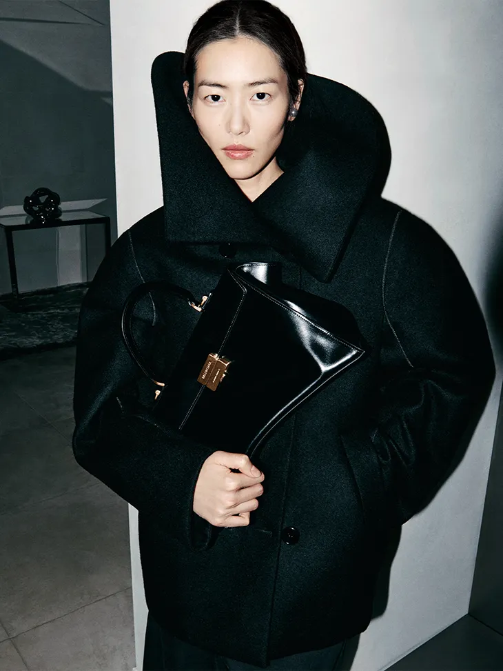 BALENCIAGA HOURGLASS AVENUE