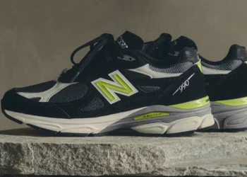 New Balance 990v3