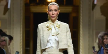 Dennis Basso SS27 Brings Uptown Glamour Downtown