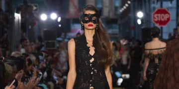 Kim Shui Explores Dress as Performance for Spring Summer 2027