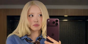 ROSÉ Gives First Look at Apple’s Burgundy iPhone 18 Pro