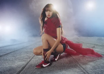 Lisa Nike Moon Shoe