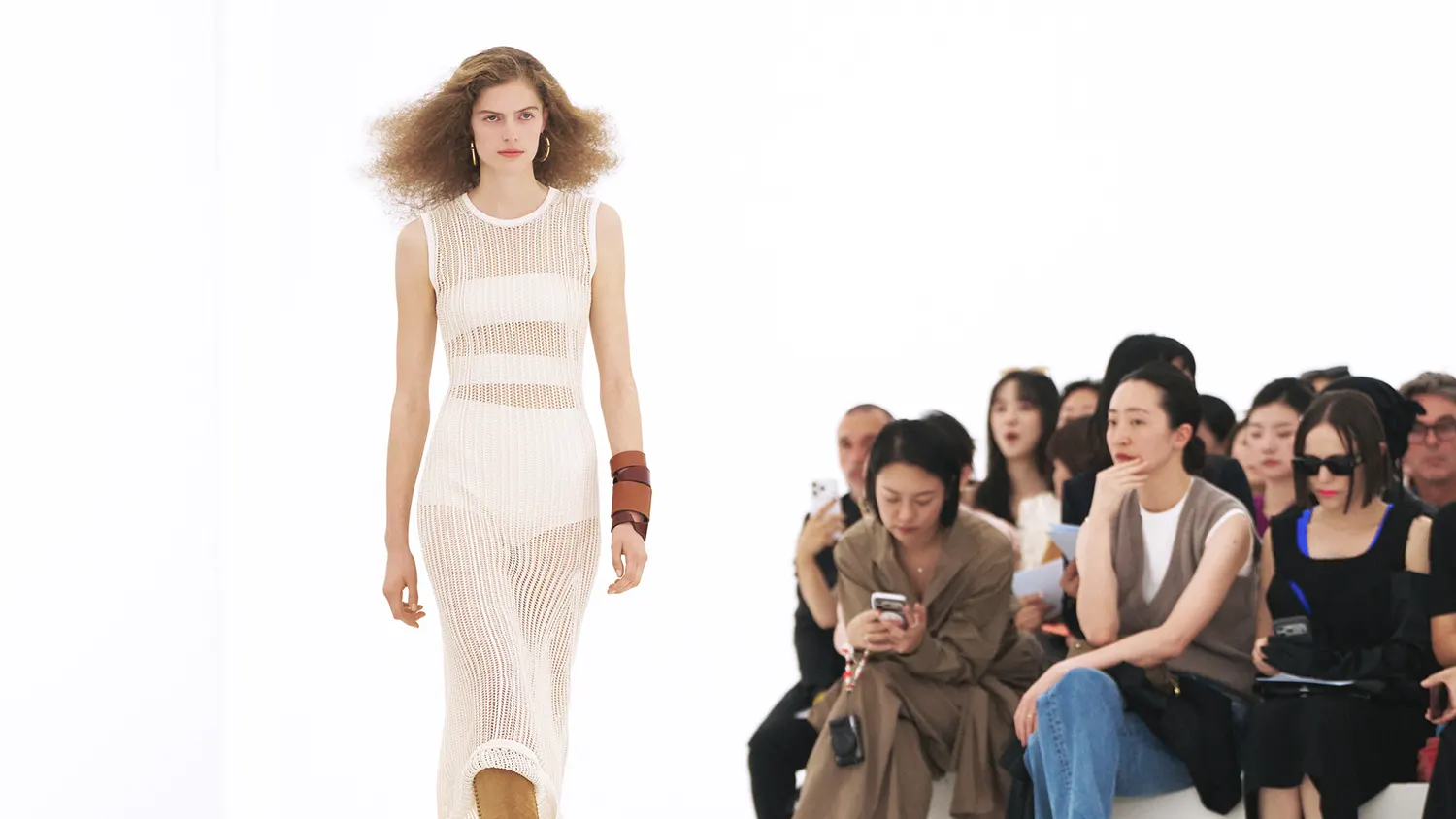 Hermès SS27: Where Craft Becomes Invisible