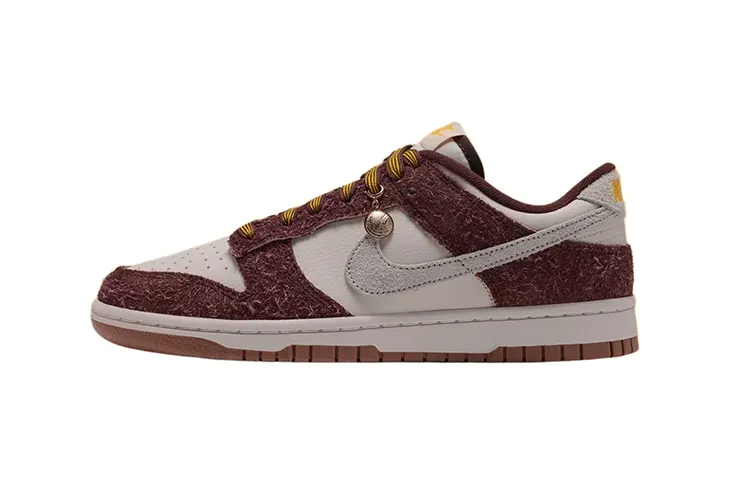 Nike Dunk Low Basketball Charm