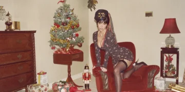 Kim Kardashian Reunites with Her Sisters for SKIMS Holiday 2026