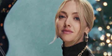 Amanda Seyfried Celebrates Holiday Memories With Tiffany & Co.